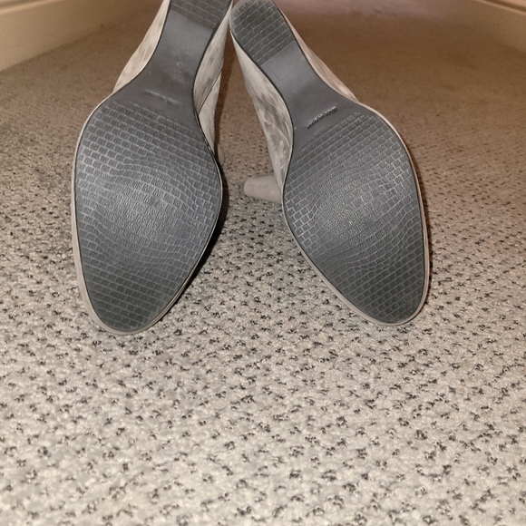 Stuart Weitzman boots - Picture 4 of 5